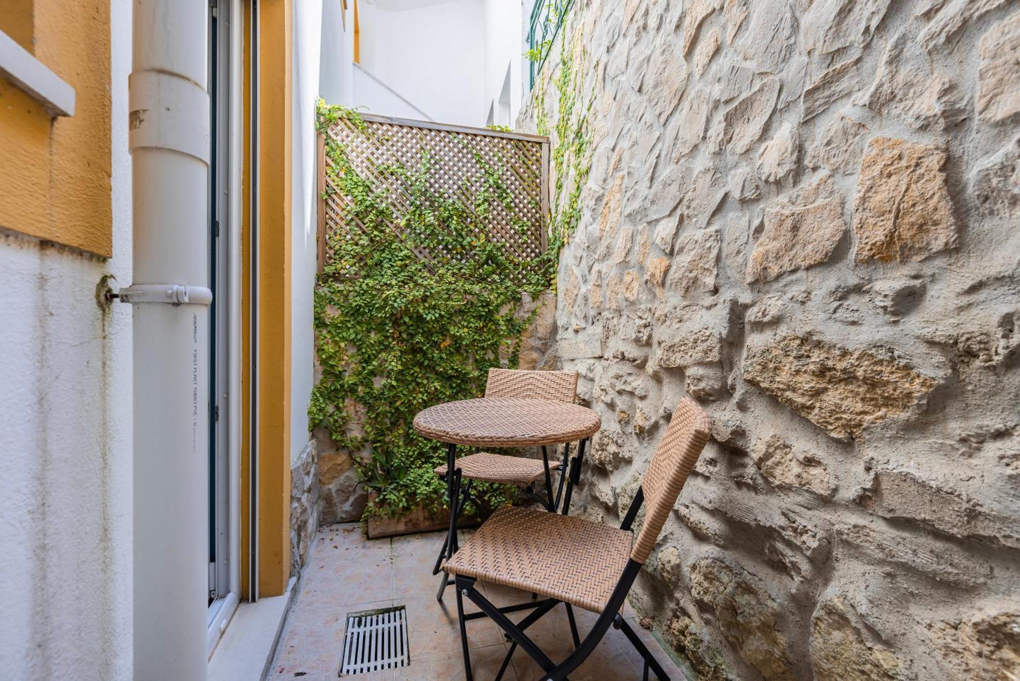 Cute Apartments In City Center By Lovelystay Lisboa Exterior foto
